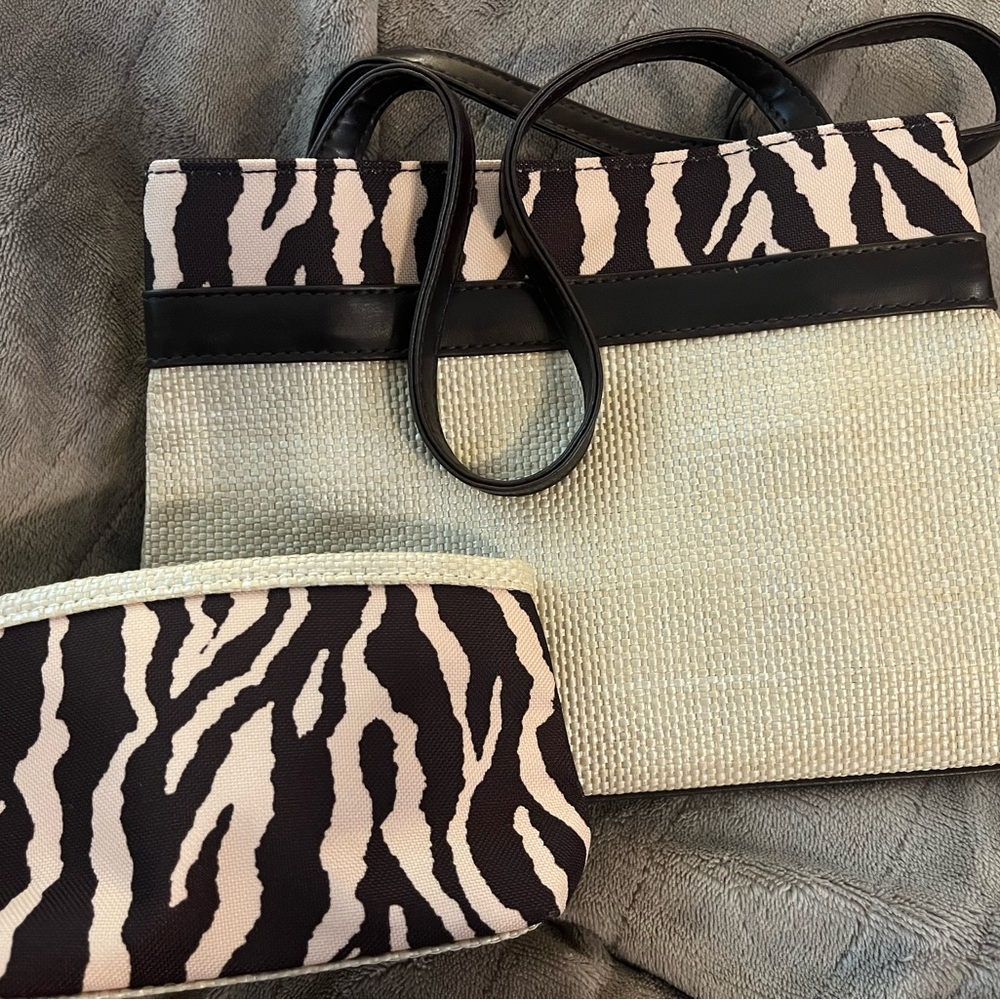 Estee Lauder Black and Cream Zebra Print Tote